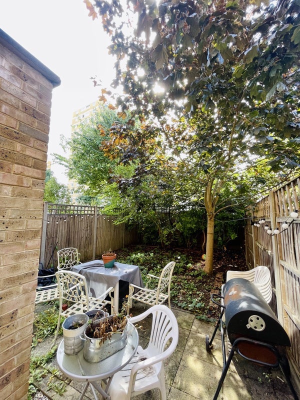 House Nightingale Road in Greater London