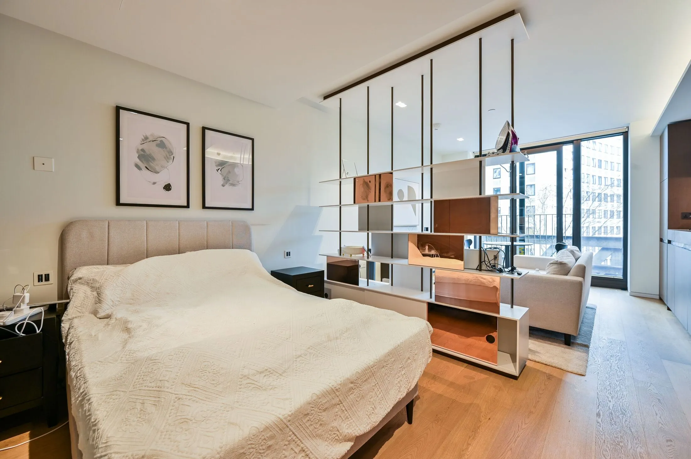 Flat Sutton Walk in Greater London