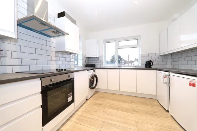 Flat St Albans Road in Watford
