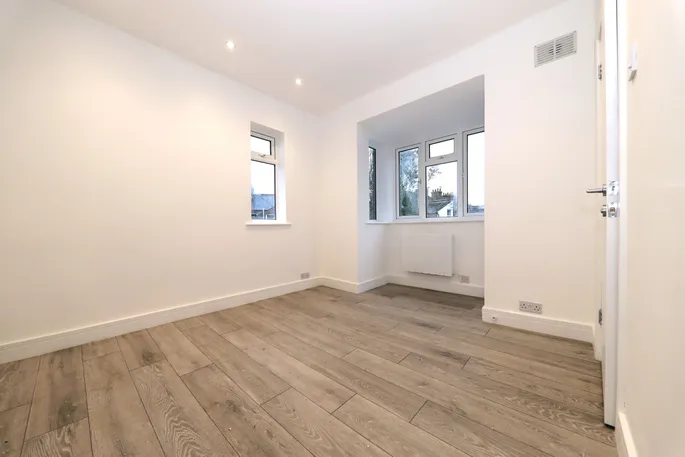 Flat St Albans Road in Watford