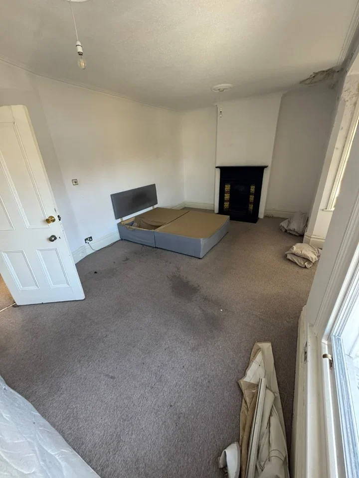 House Chisholm Road in Greater London