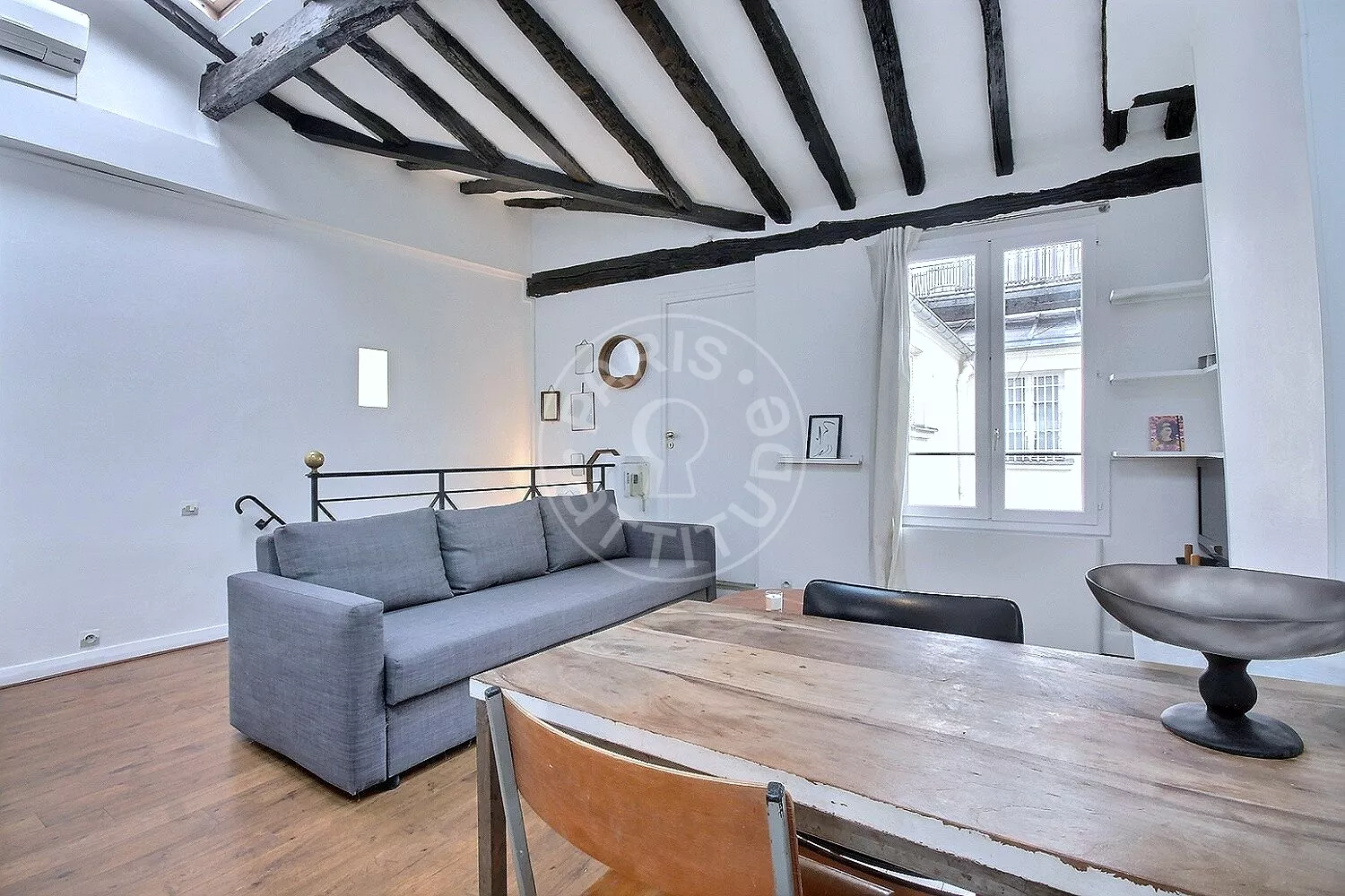 Flat Rue des Gravilliers in Paris