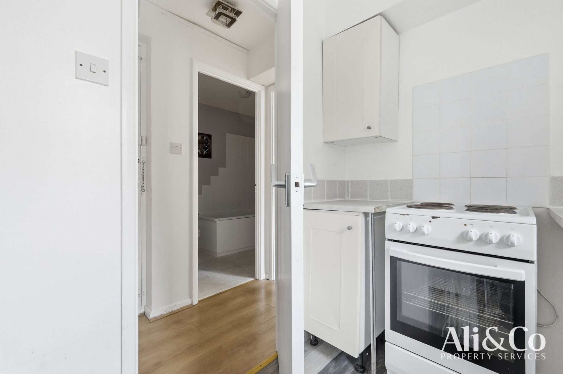Flat Lewes Close in Grays
