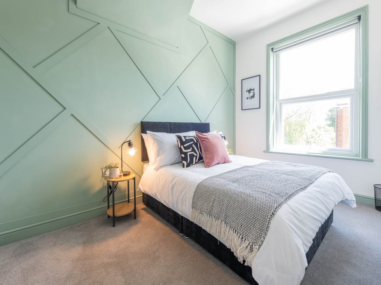 Room Lastingham Road in Leeds