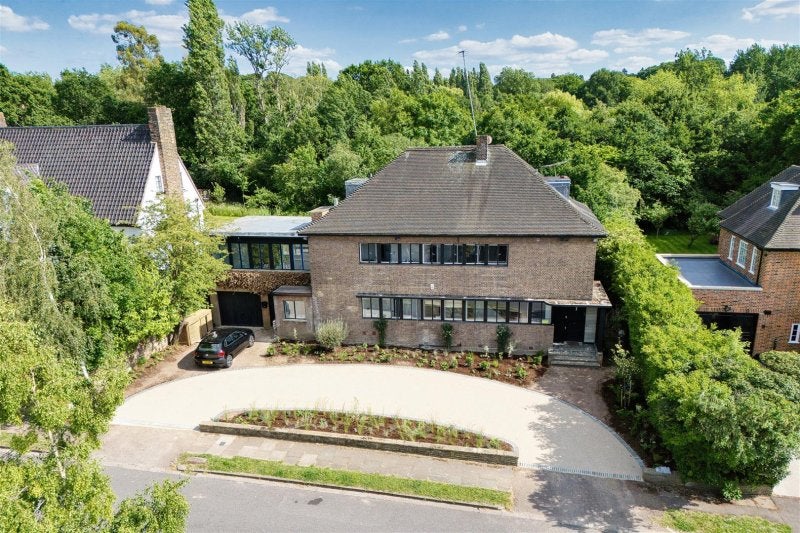 House Finchley Road in Greater London