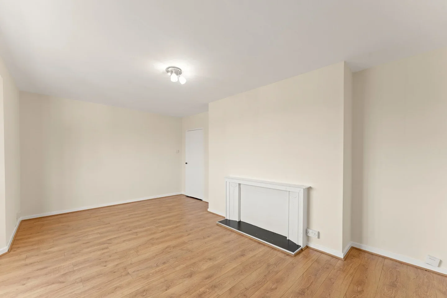 Flat Grand Drive in Greater London