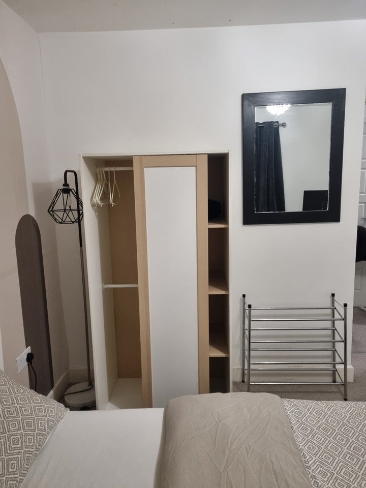 Room Housson Avenue in Borough of Swale