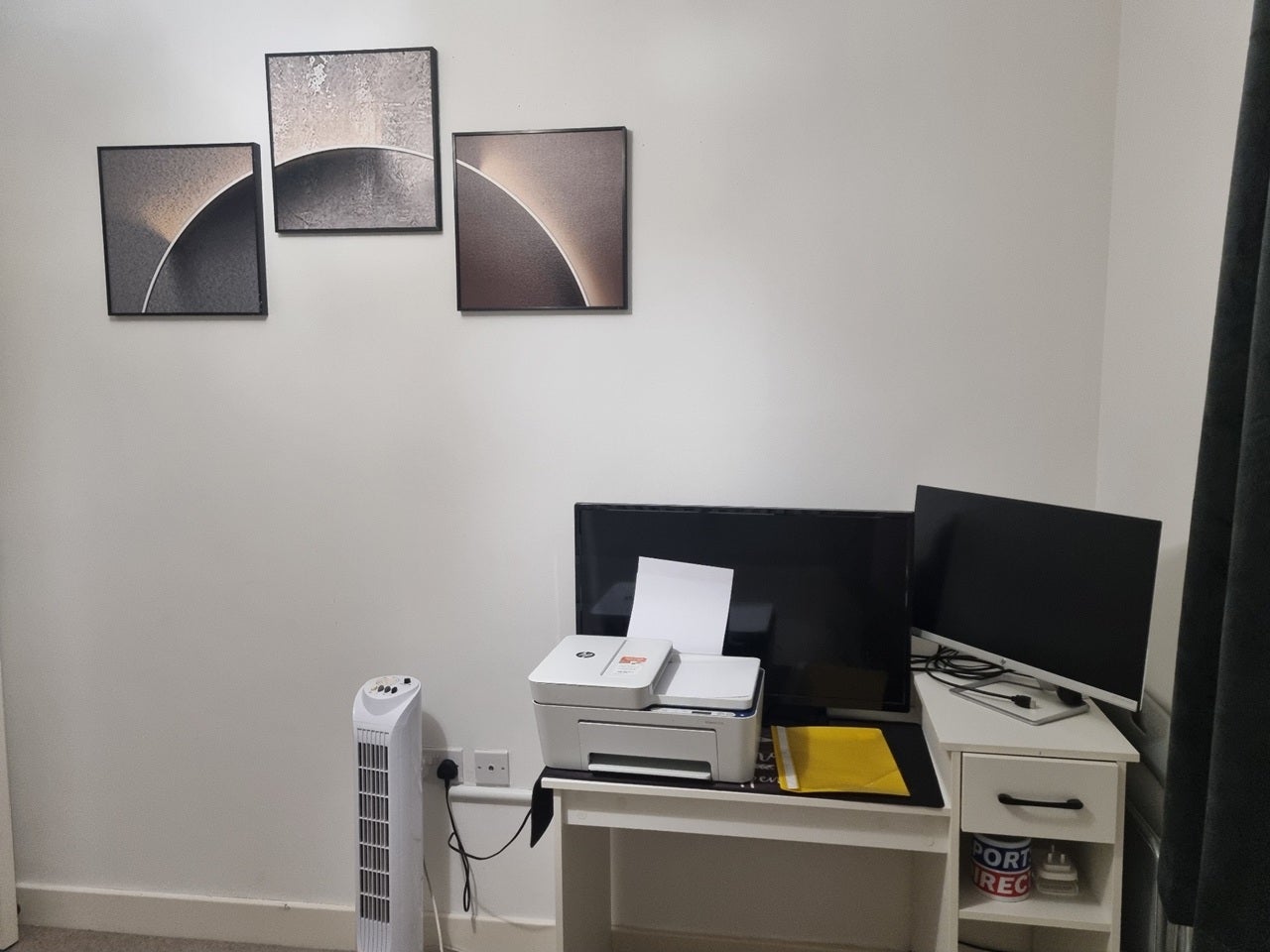Room Housson Avenue in Borough of Swale