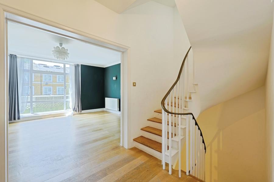 House Marlborough Hill in City of Westminster