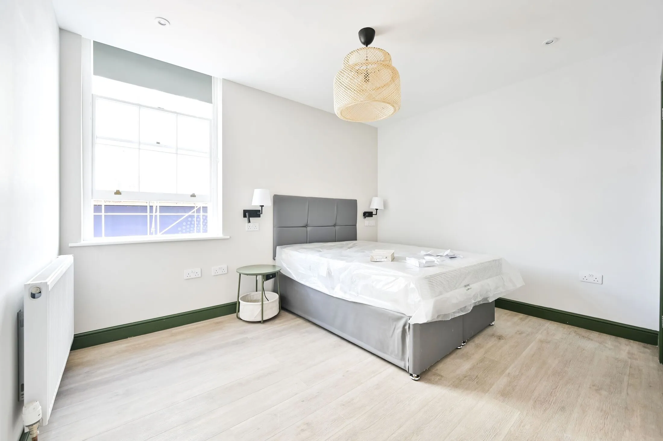 Room Clapham High Street in Greater London