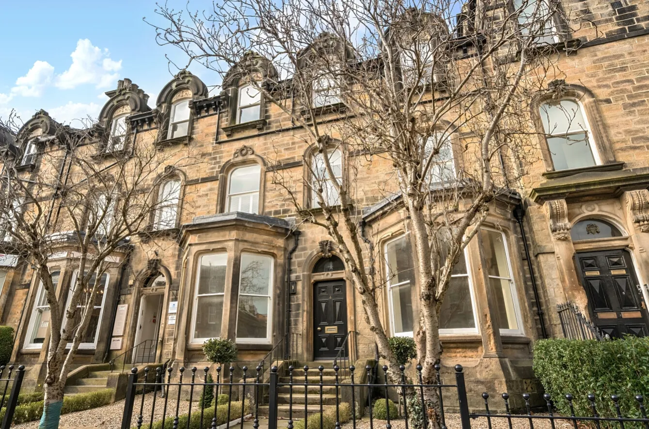 Flat Princes Square in Harrogate