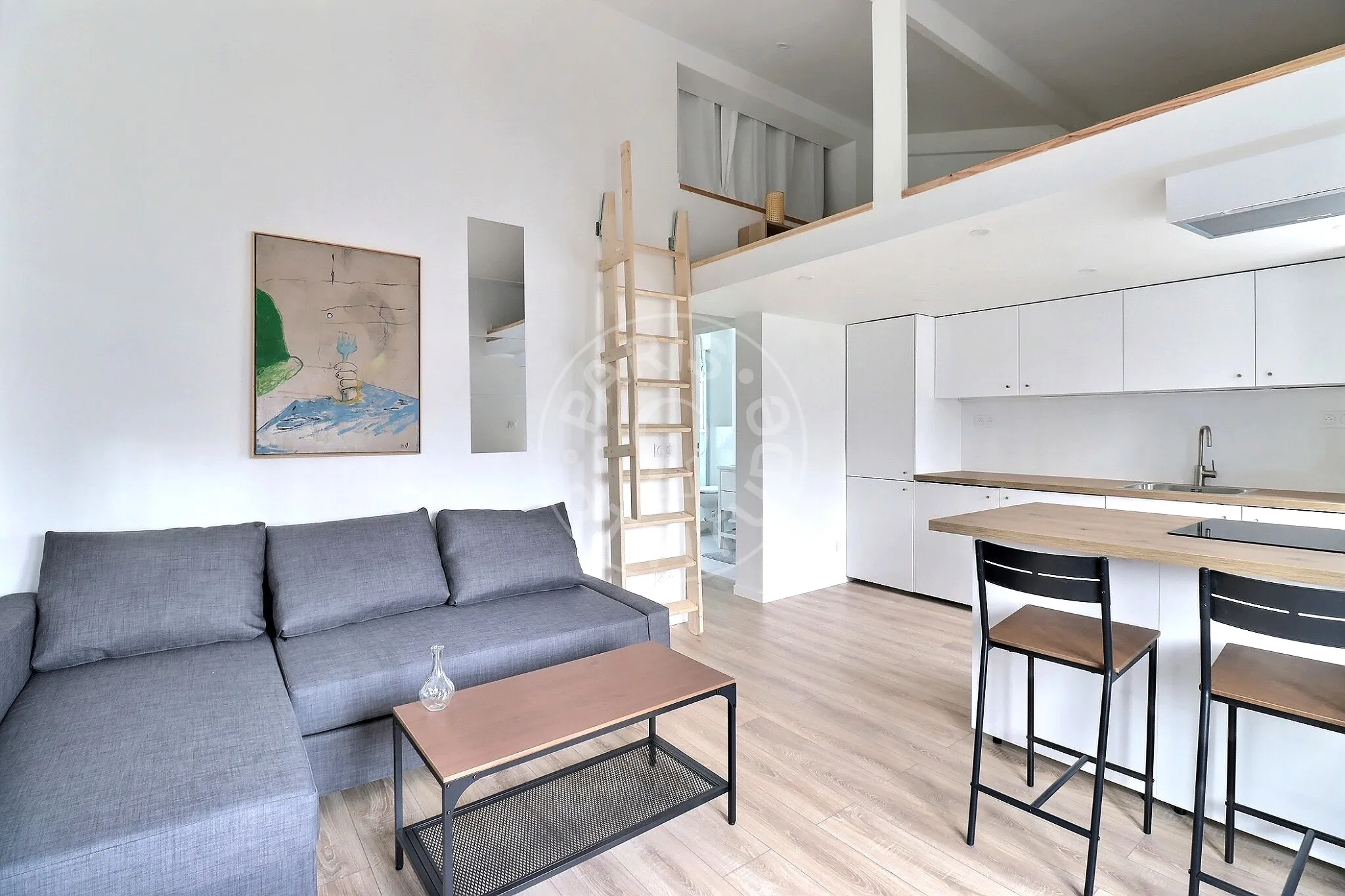 Appartement Rue Simart à Paris