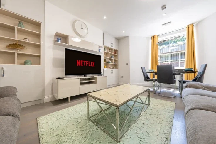 Flat Carlton Vale in City of Westminster