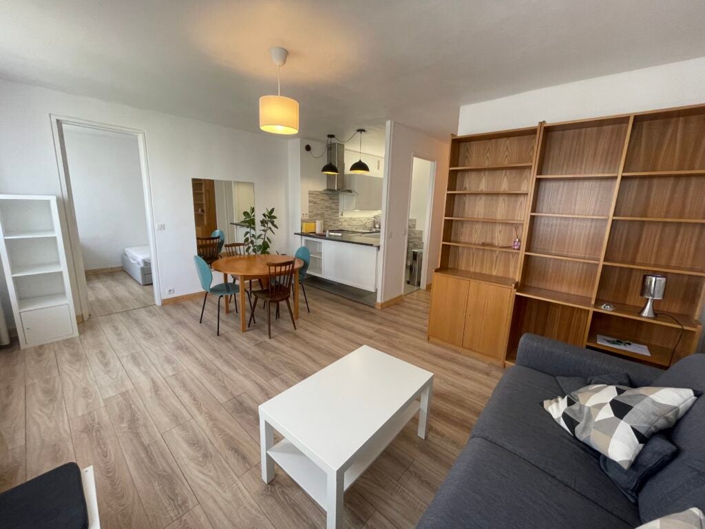 Appartement Rue des Lilas à Paris