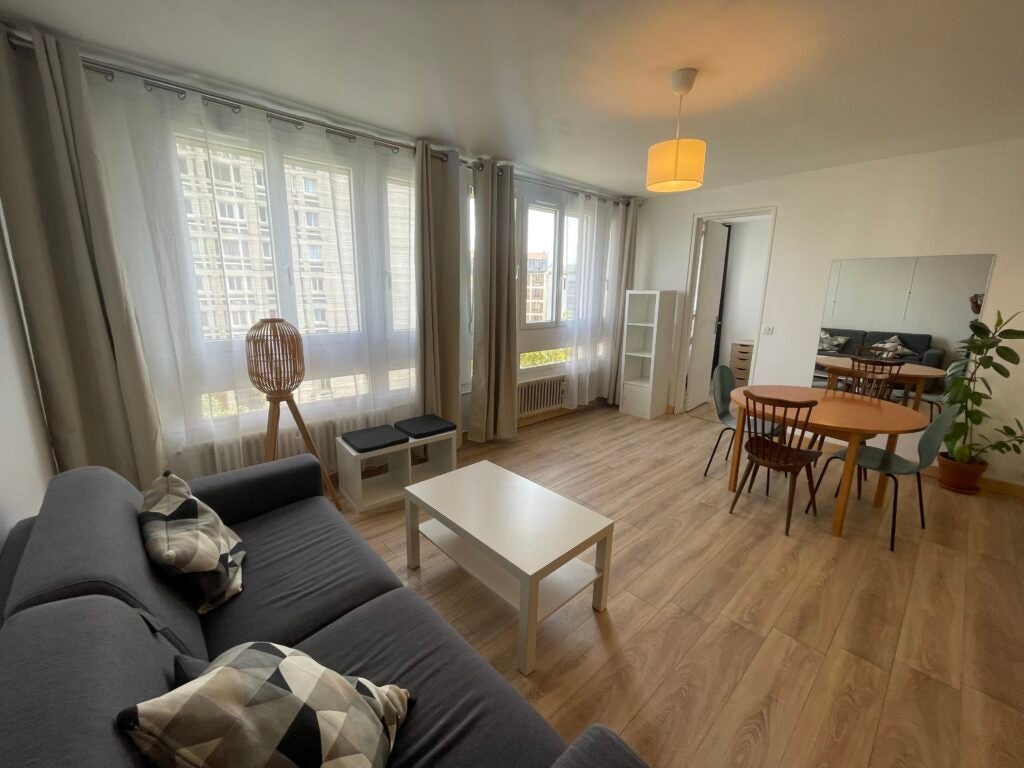Appartement Rue des Lilas à Paris