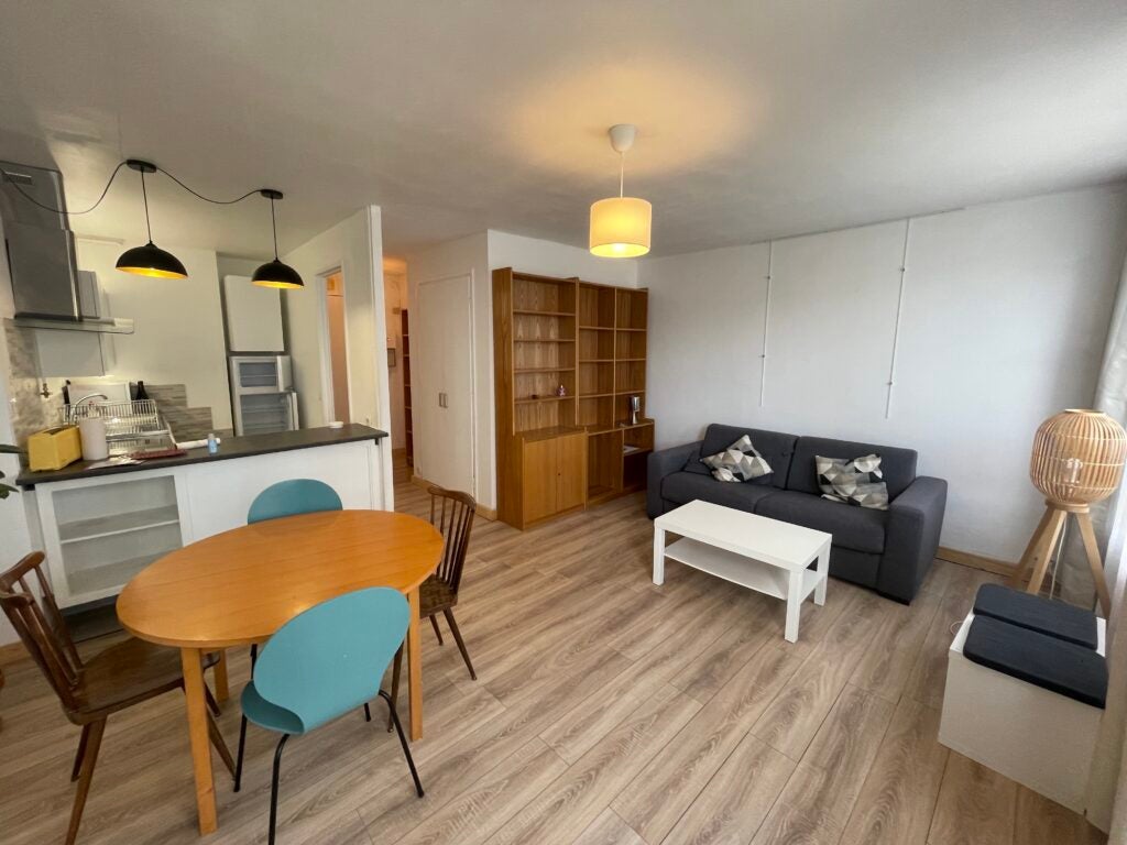Appartement Rue des Lilas à Paris