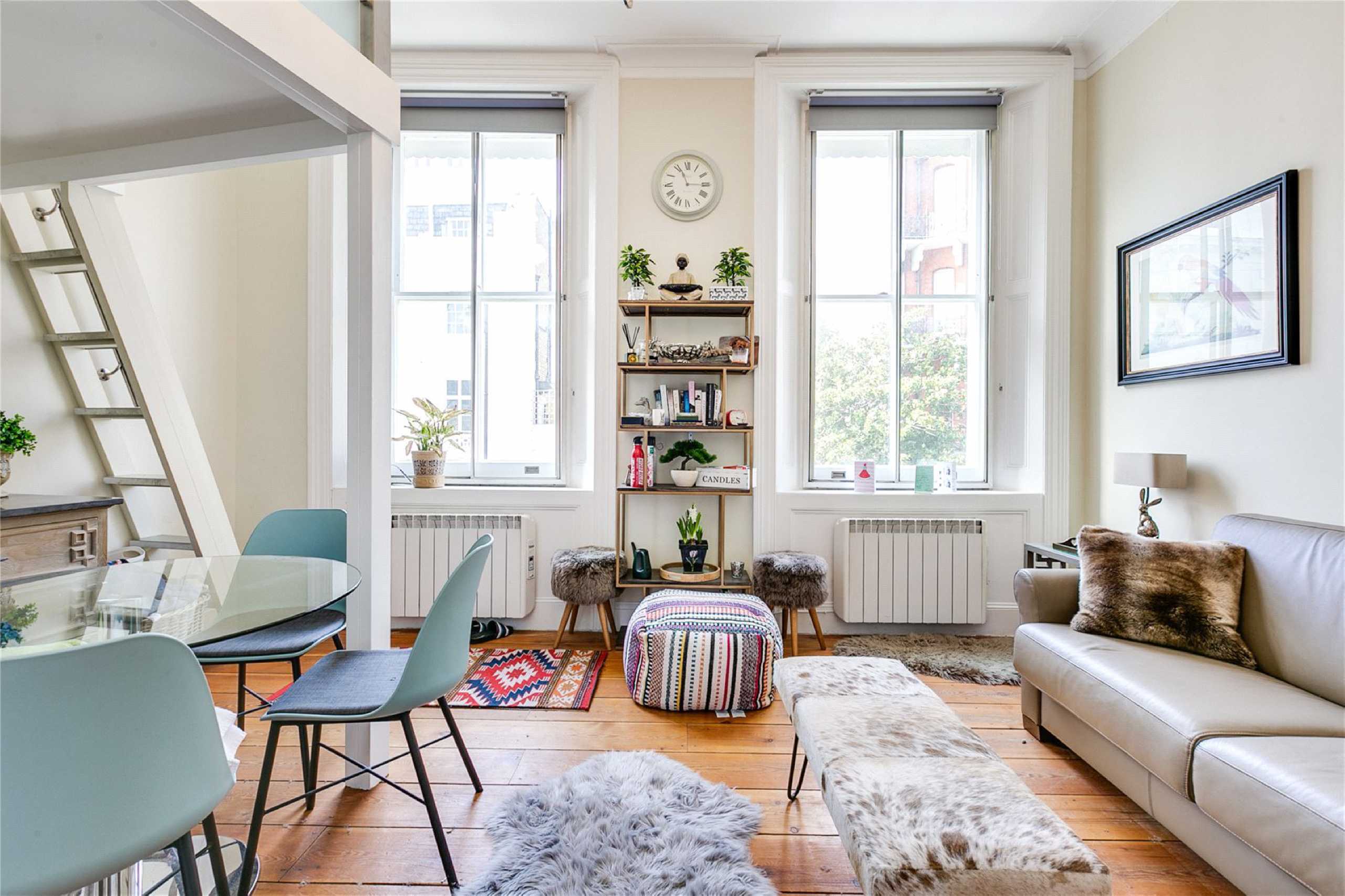 Flat Stanhope Mews South in Greater London