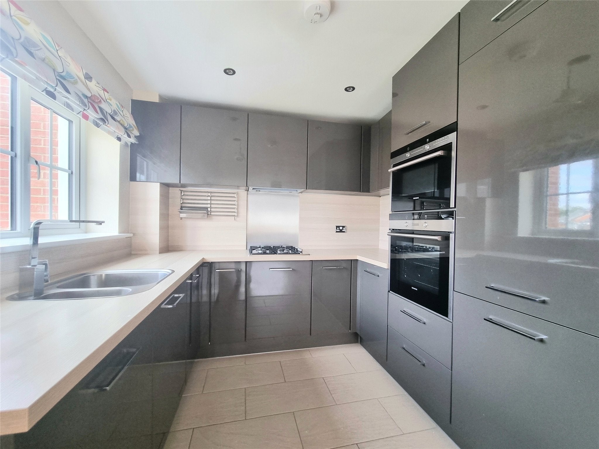 Flat Eden Road in Sevenoaks