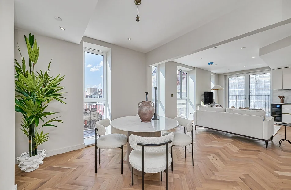 Flat Old Pye Street in City of Westminster