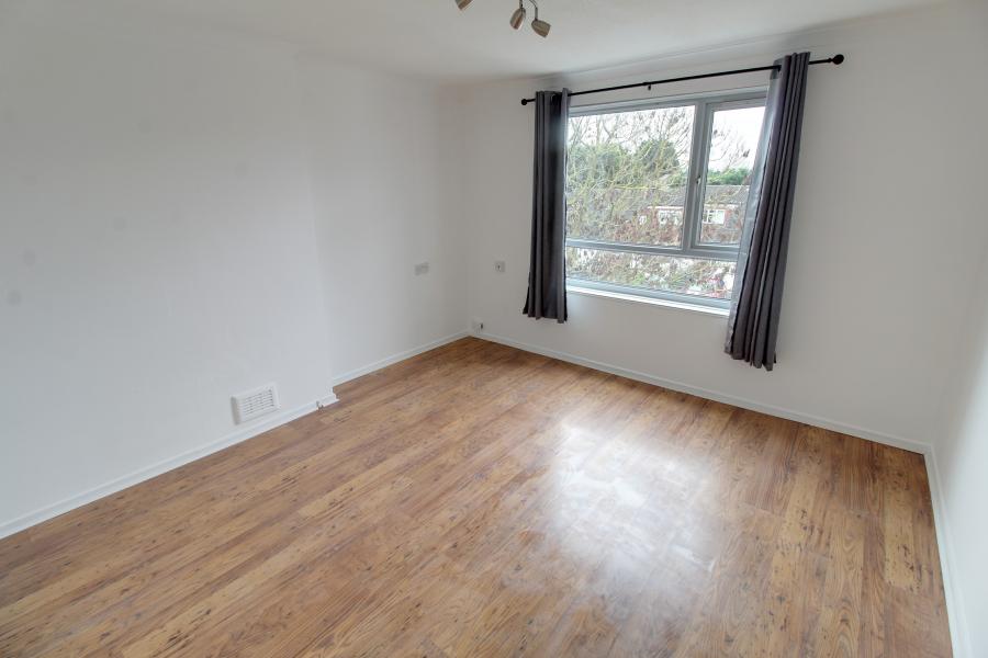 Flat Appleyard in Peterborough