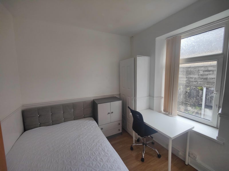 Room Castle Street in Pontypridd
