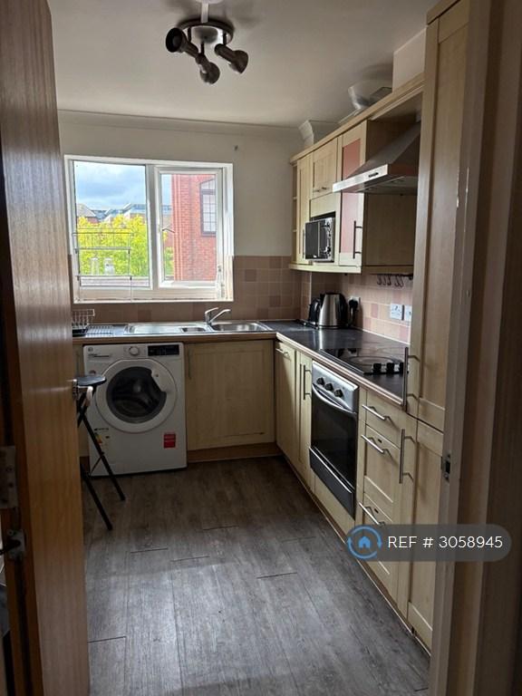 Flat Spert Street in Greater London