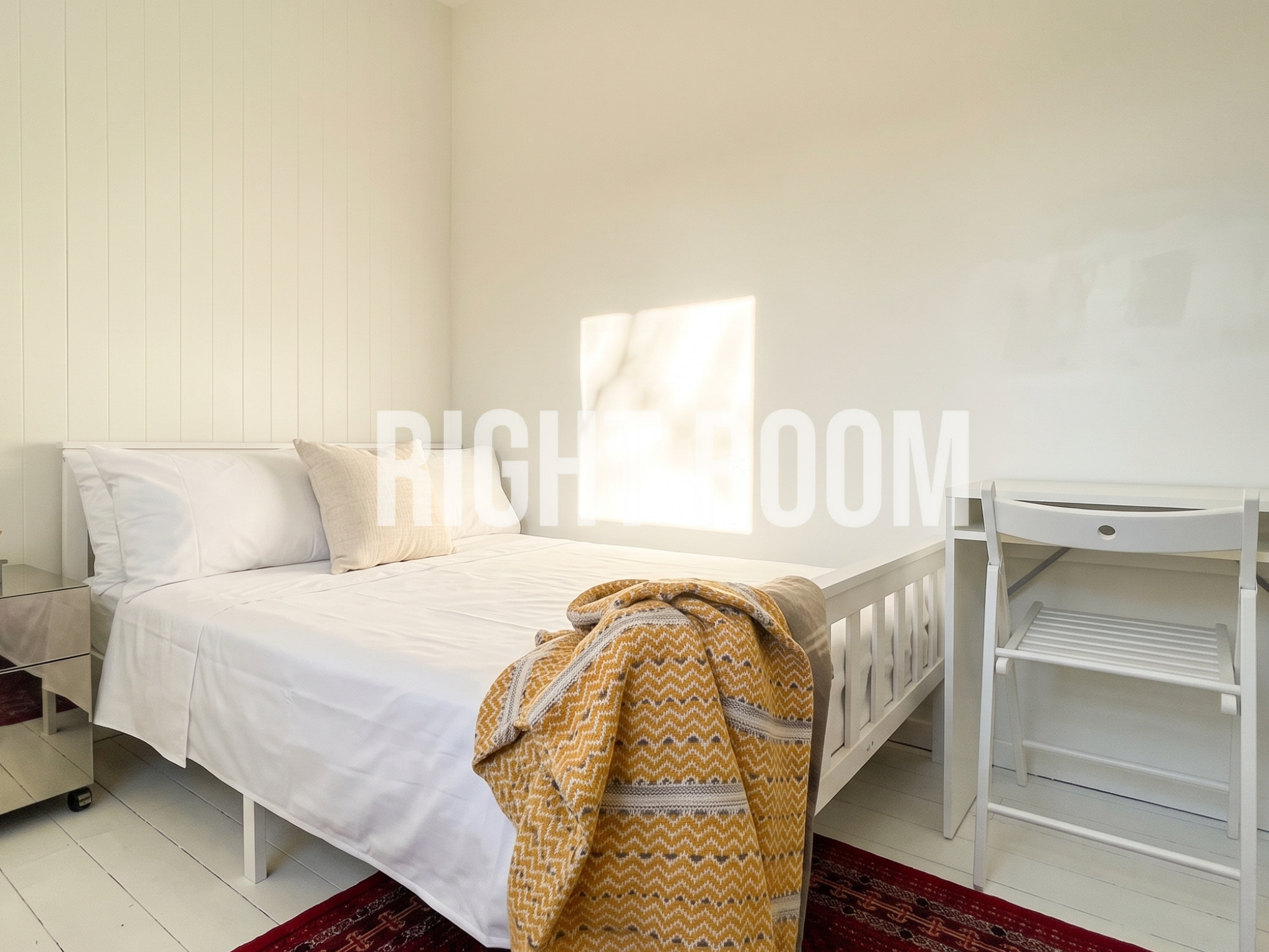 Room Berkeley Road in London