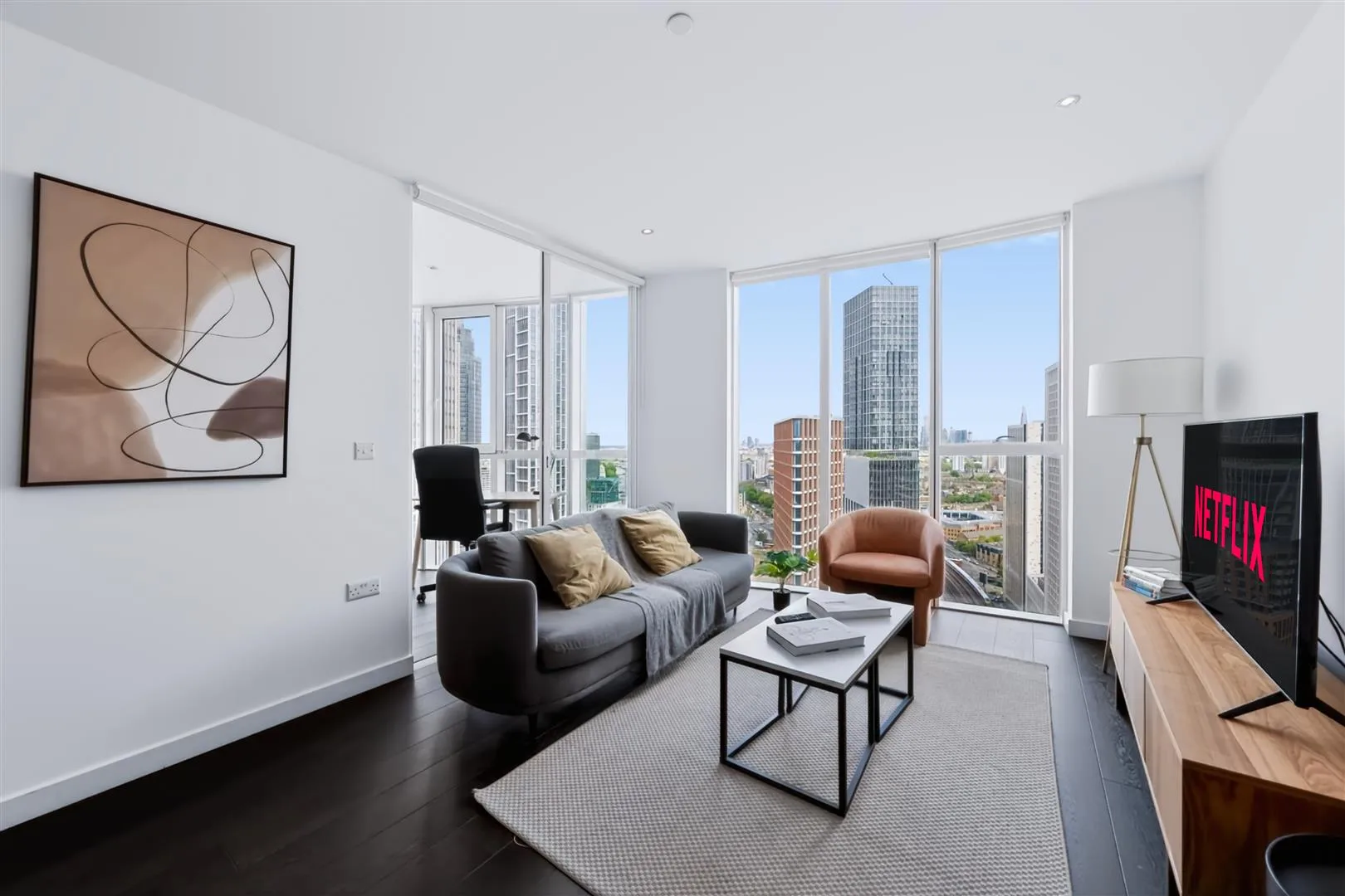Flat Wyvil Road in Greater London