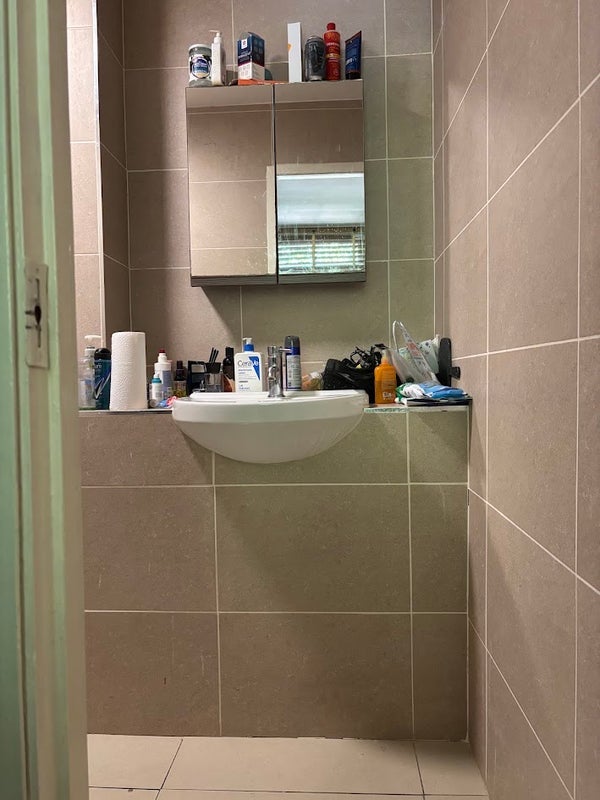 Room Coburg Crescent in Greater London