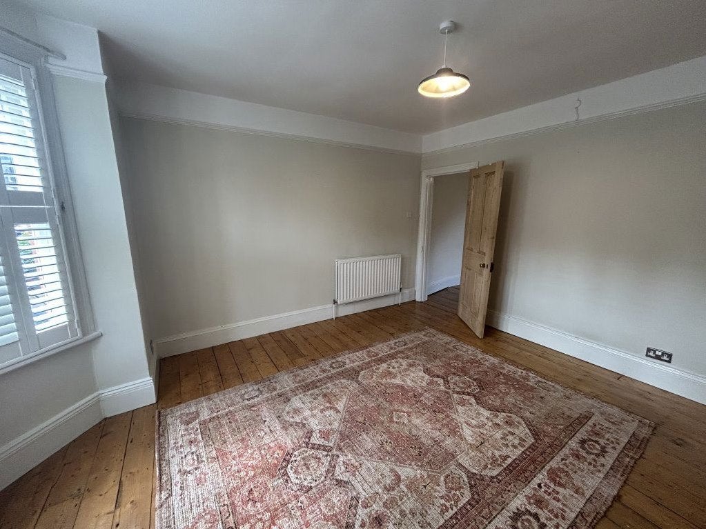 Flat Cowper Road in St Albans