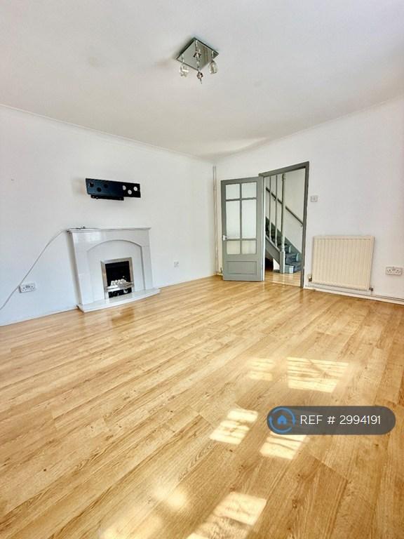 House Melksham Close in Greater London