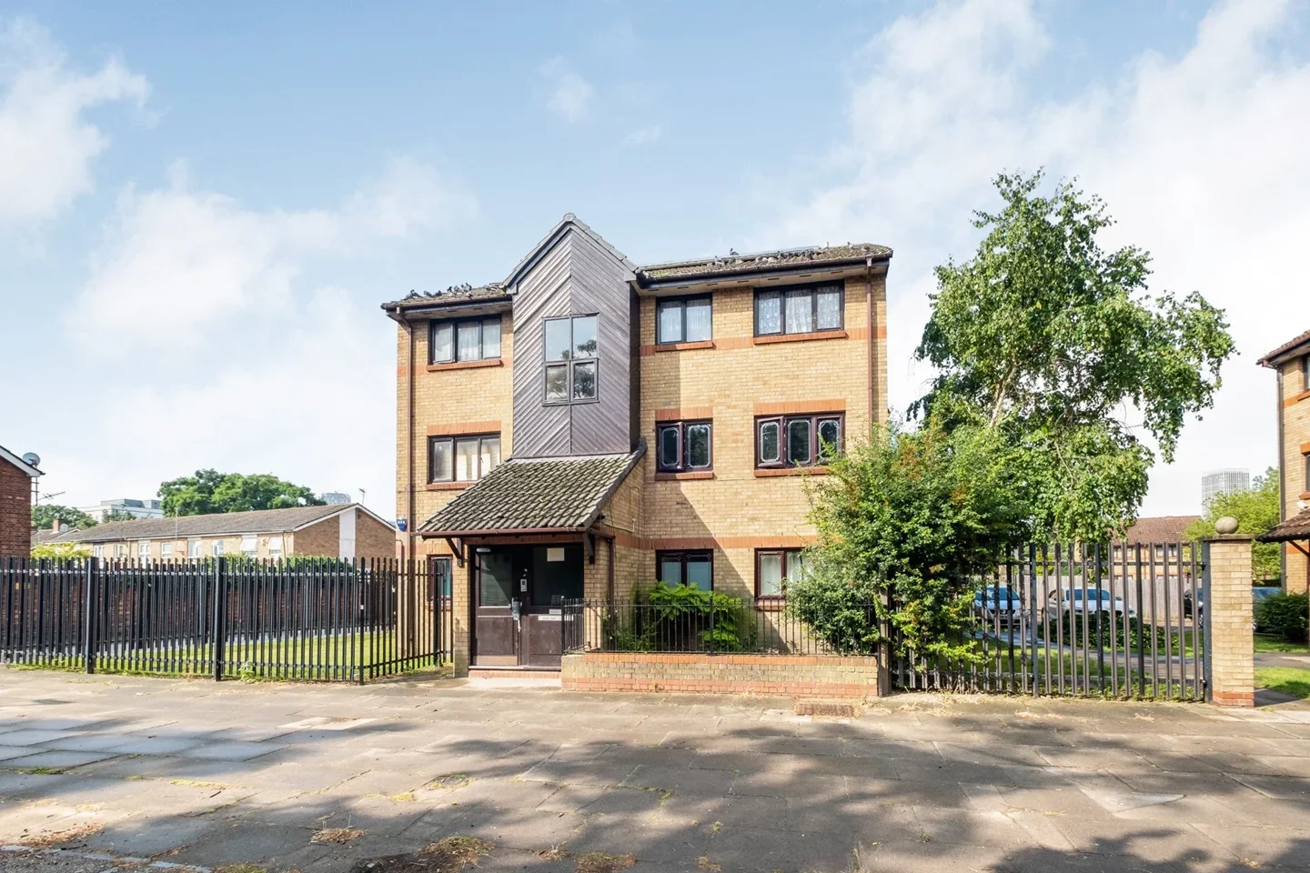 Flat Maldon Close in Greater London