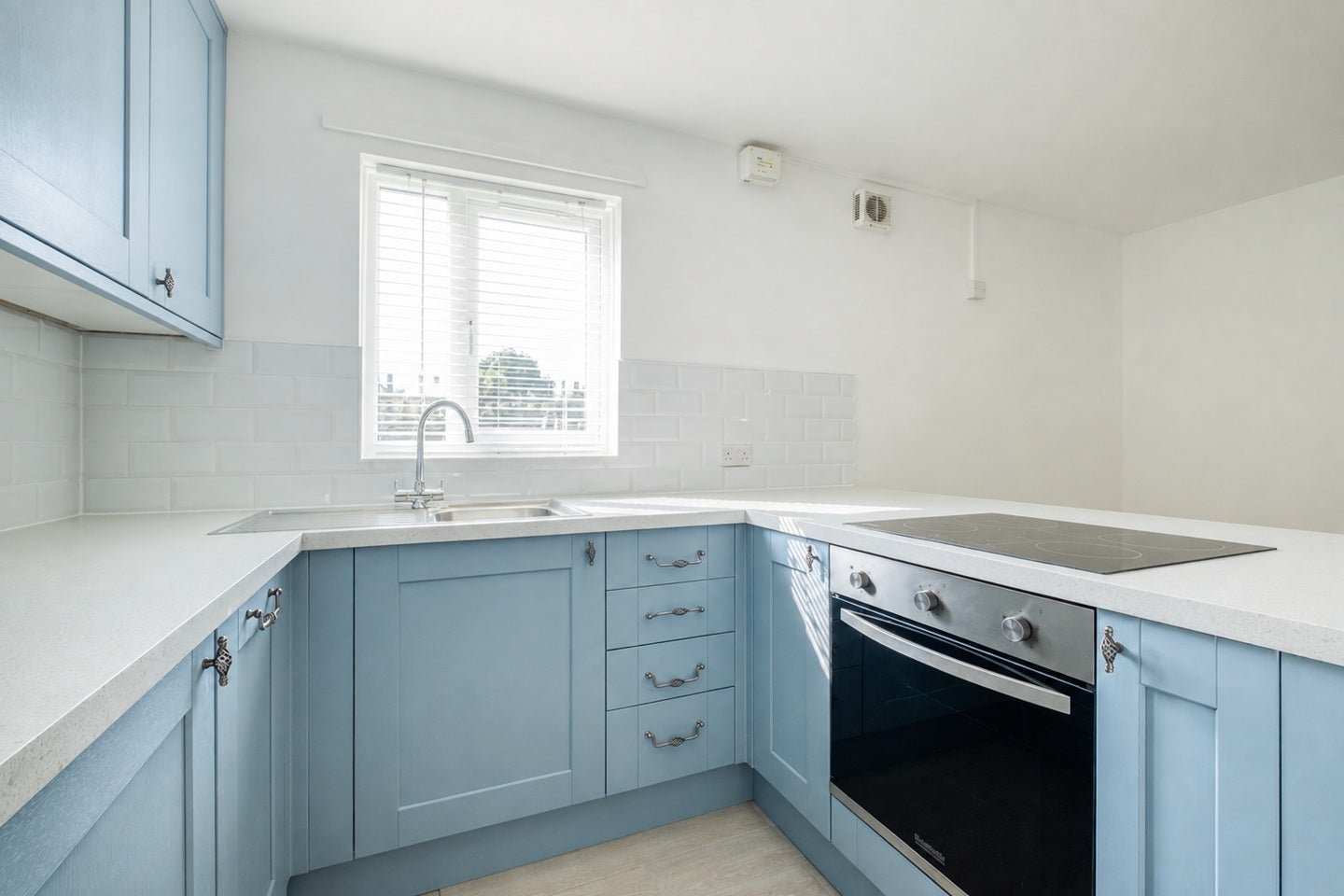 Flat Maldon Close in Greater London