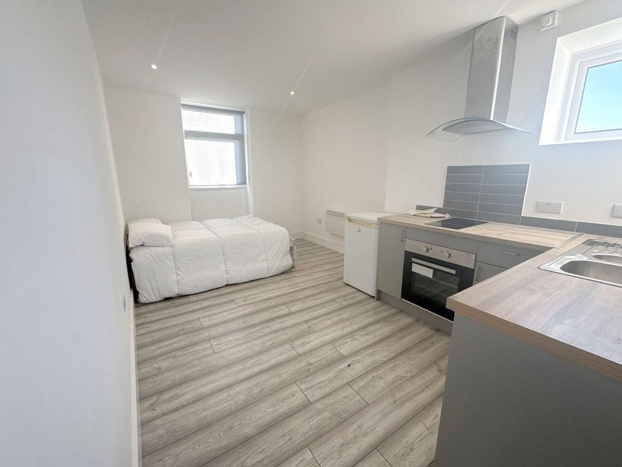 Flat Dunstable Road in Luton
