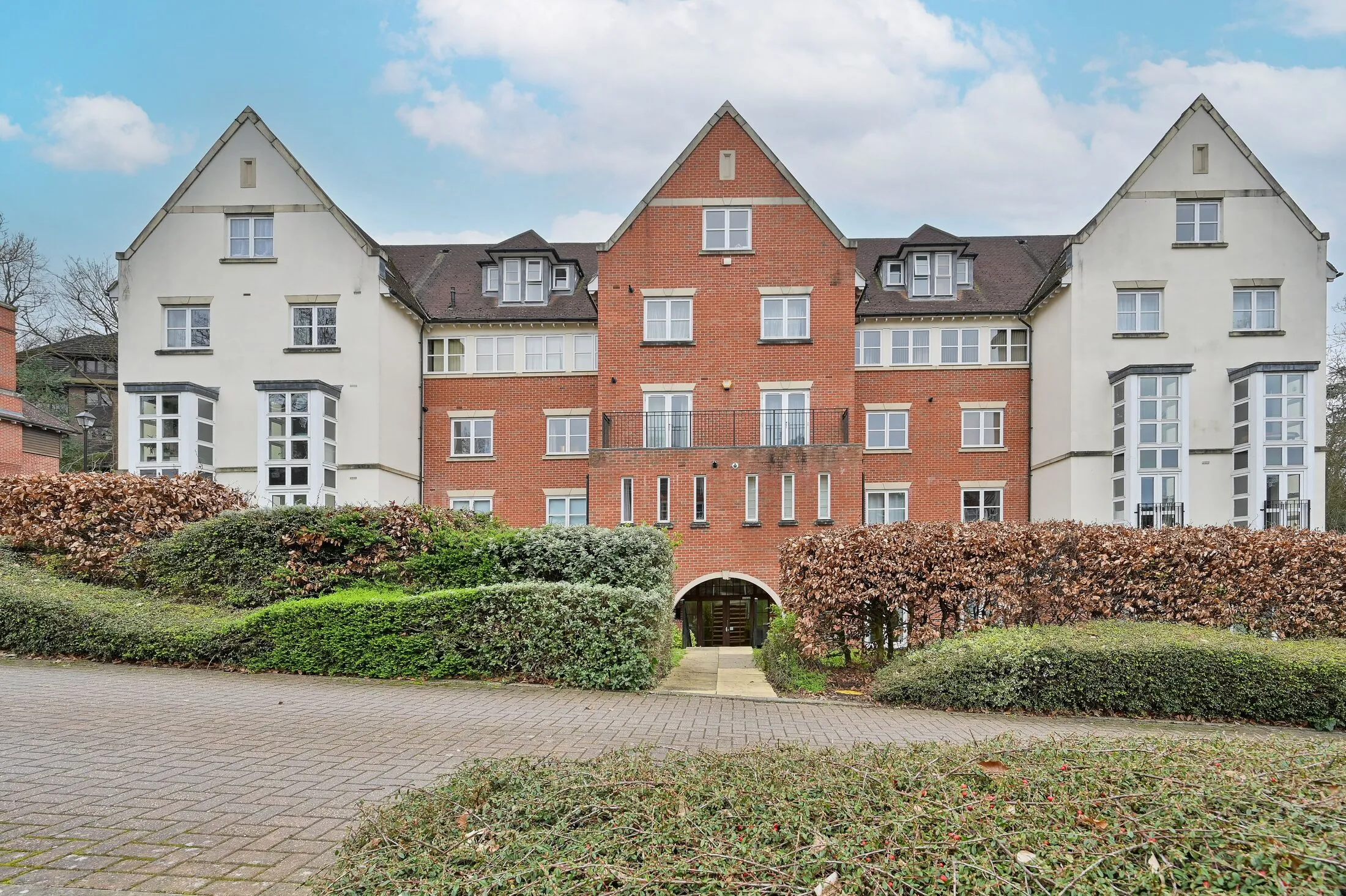 Flat Cottage Close in Greater London