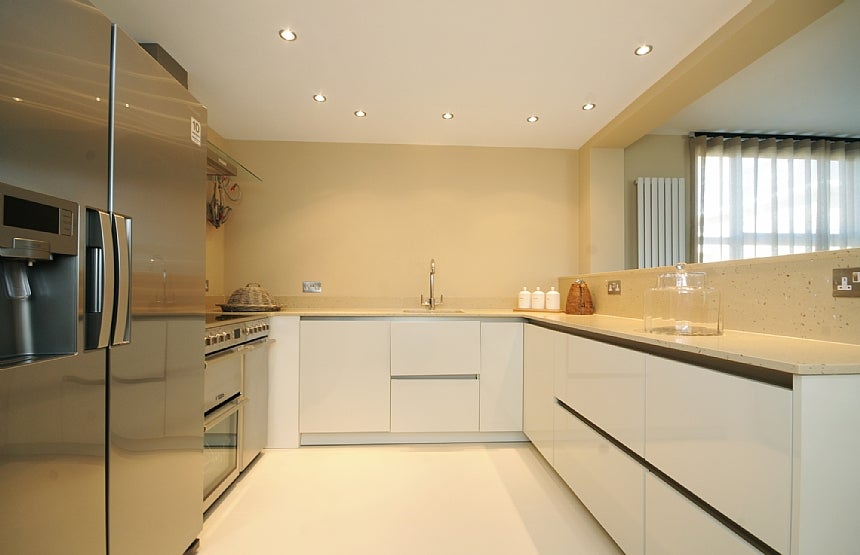Flat Finchley Road in Greater London