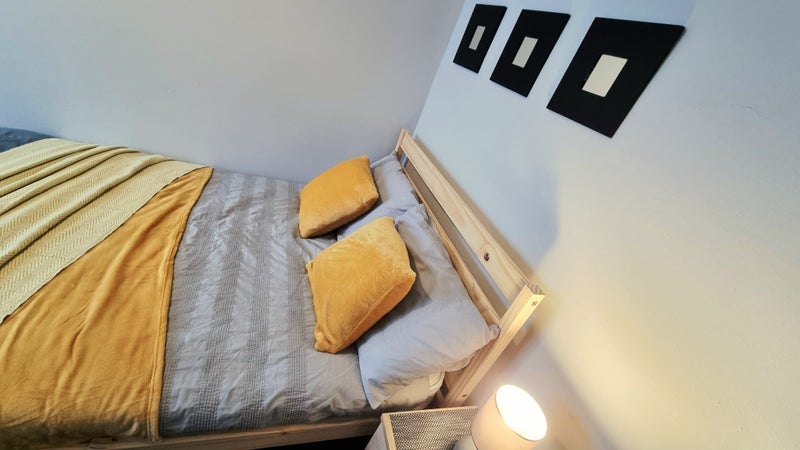 Room George Street in Farnworth