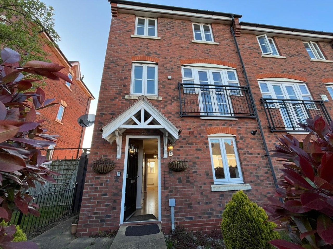 House Borough Way in Nuneaton and Bedworth