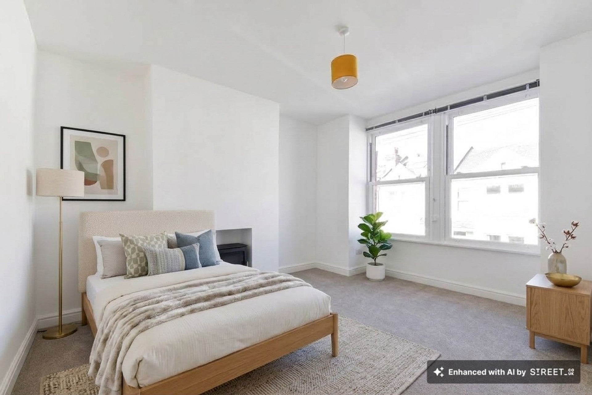 Flat Fairlight Road in Greater London