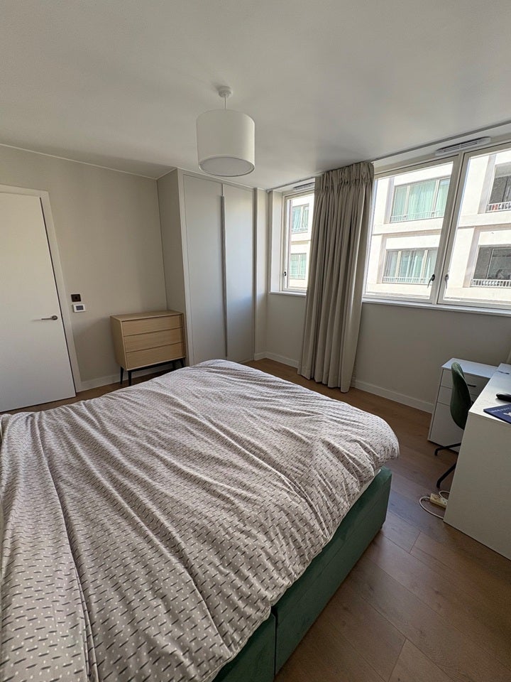 Flat Carpet Street in Greater London