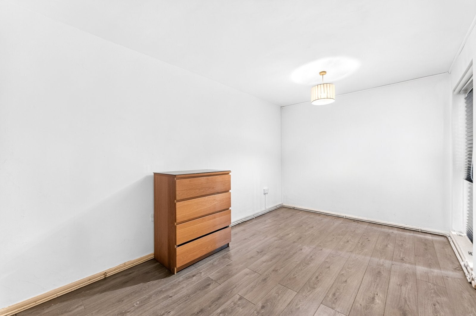 Flat Elia Street in Greater London