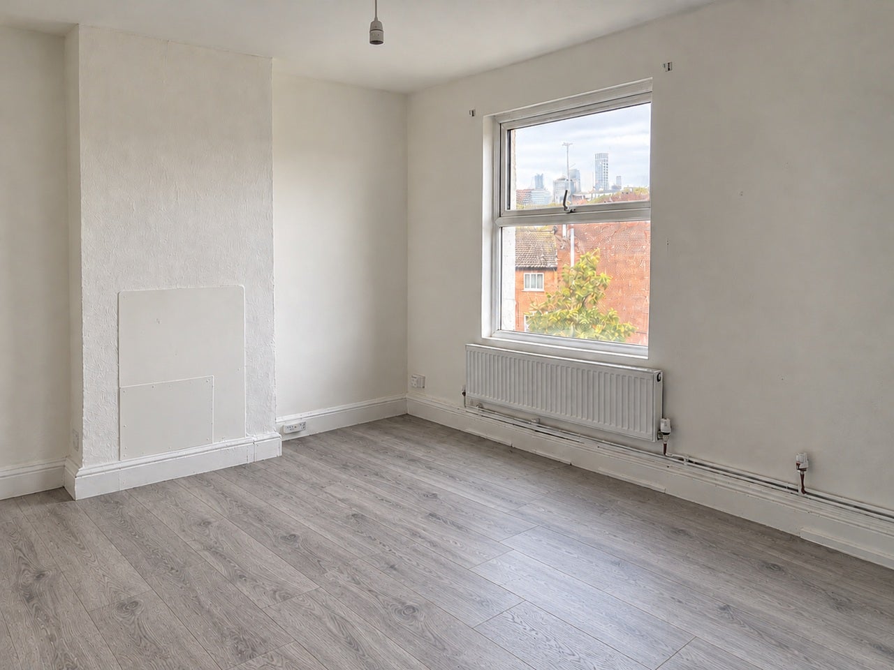 Flat High Road Leytonstone in Greater London