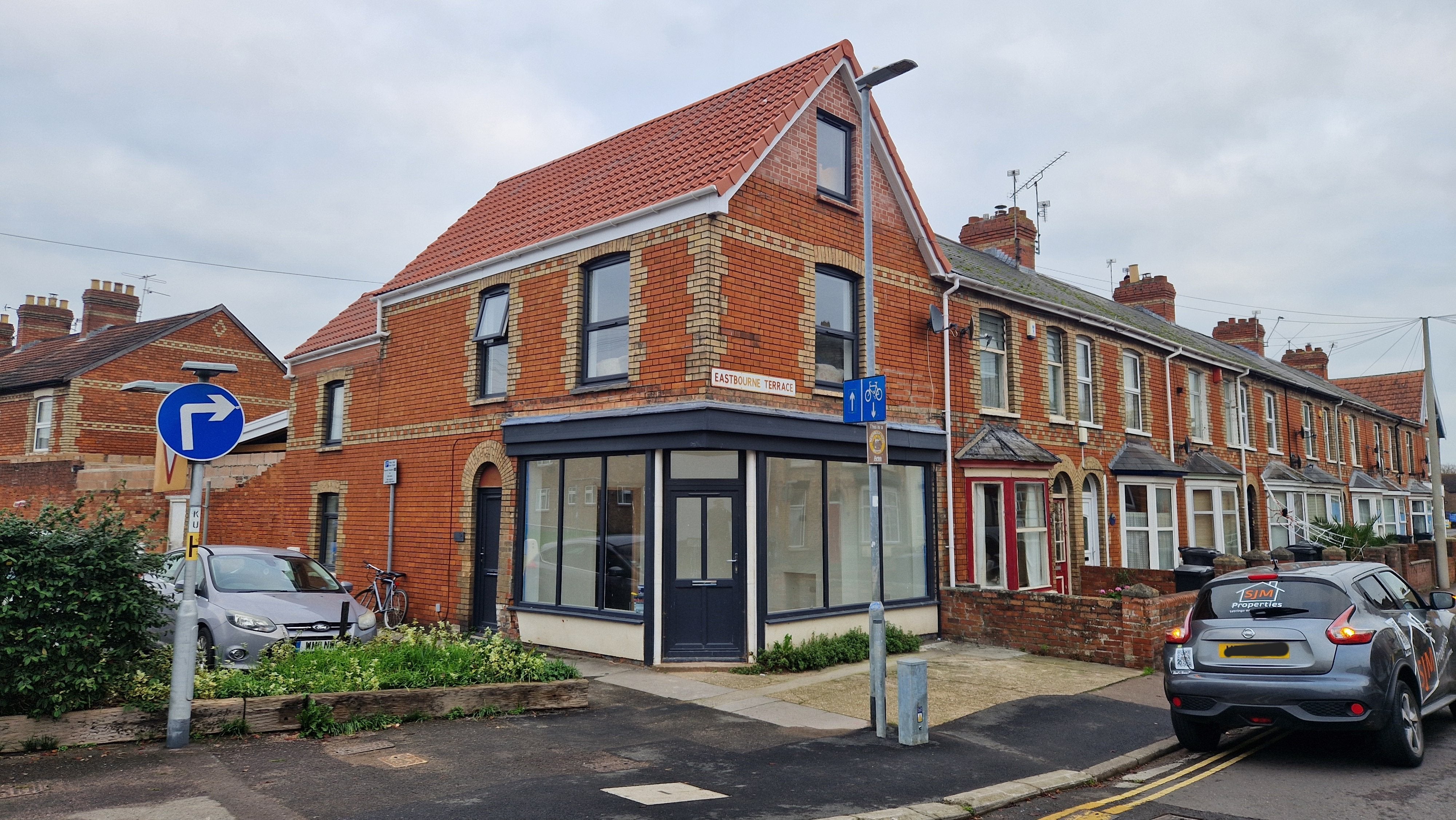 Flat Eastbourne Terrace in Taunton
