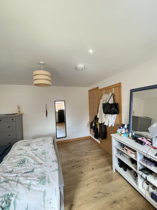 Room Christchurch Road in Bournemouth