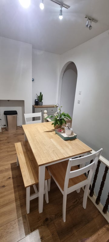 Room Merton Road in Greater London