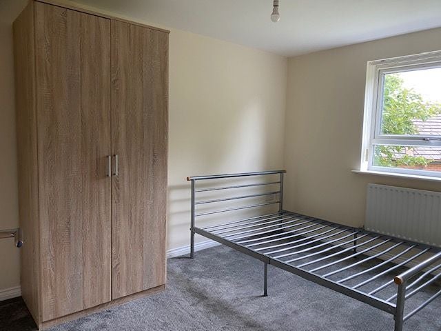 Flat Darian Avenue in Manchester