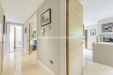 Flat Sydenham Hill in Greater London