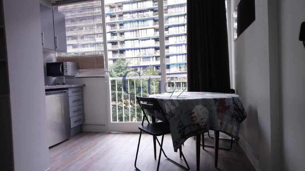 Chambre Boulevard de la République à Boulogne-Billancourt