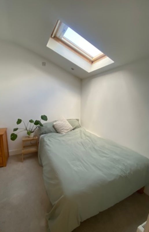 Room Beatrice Road in Greater London