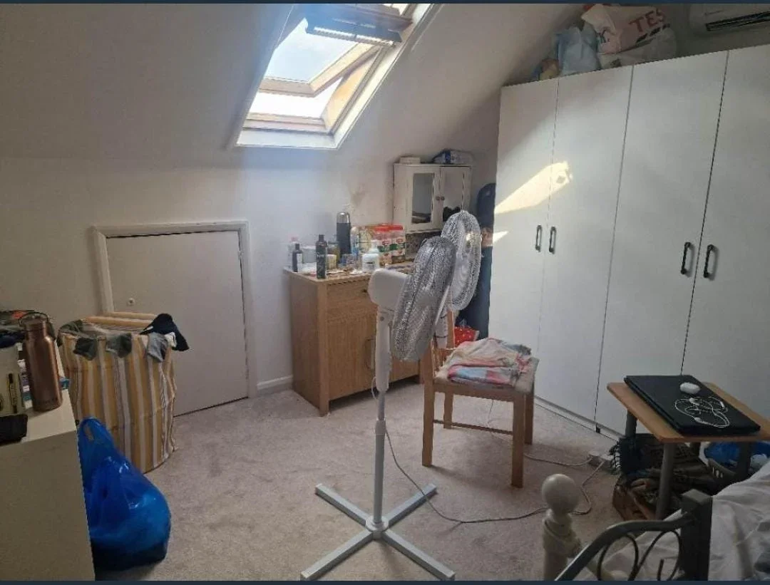Room Hickling Road in Greater London